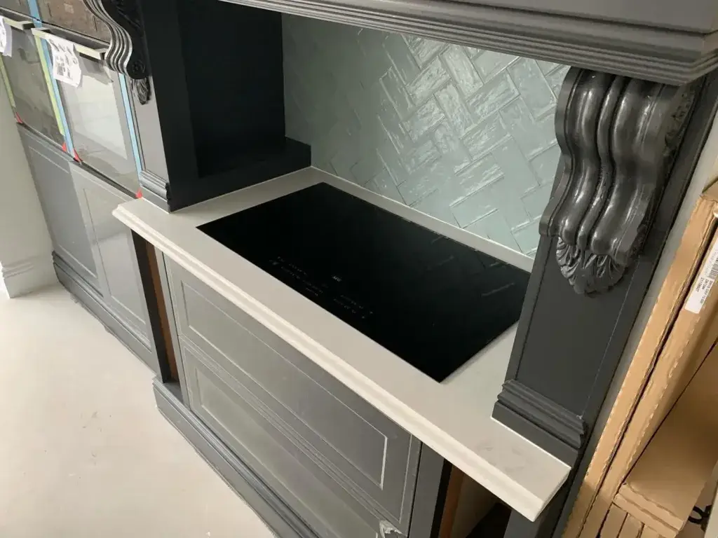 Quartz Worktop Kitchen Hob Installation